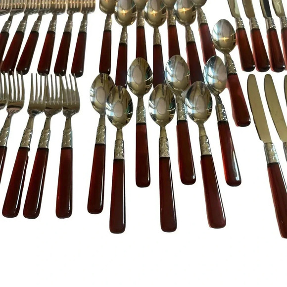 Pier One 39 Piece Stainless Flatware Red Acrylic Handles Mod Floral Embossed - Picture 9 of 14